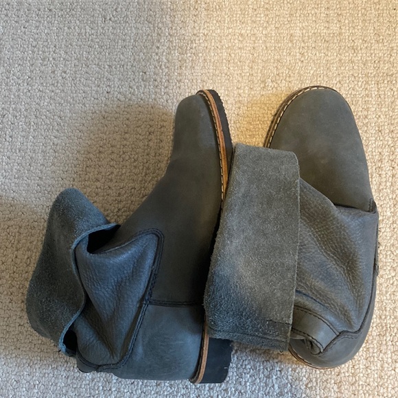 Roots leather slouch boots, grey, sz 10